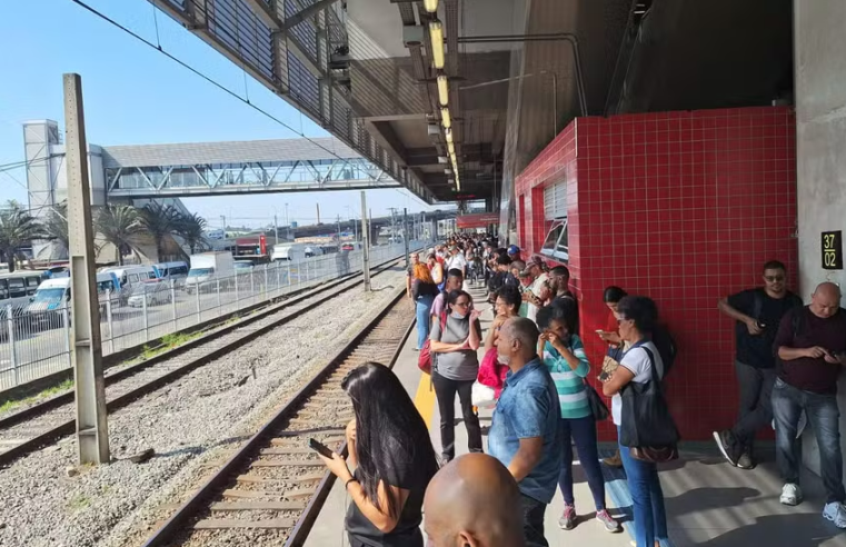 PROBLEMA NA REDE AÉREA ALTERA CIRCULAÇÃO DOS TRENS DA LINHA 11-CORAL DA CPTM