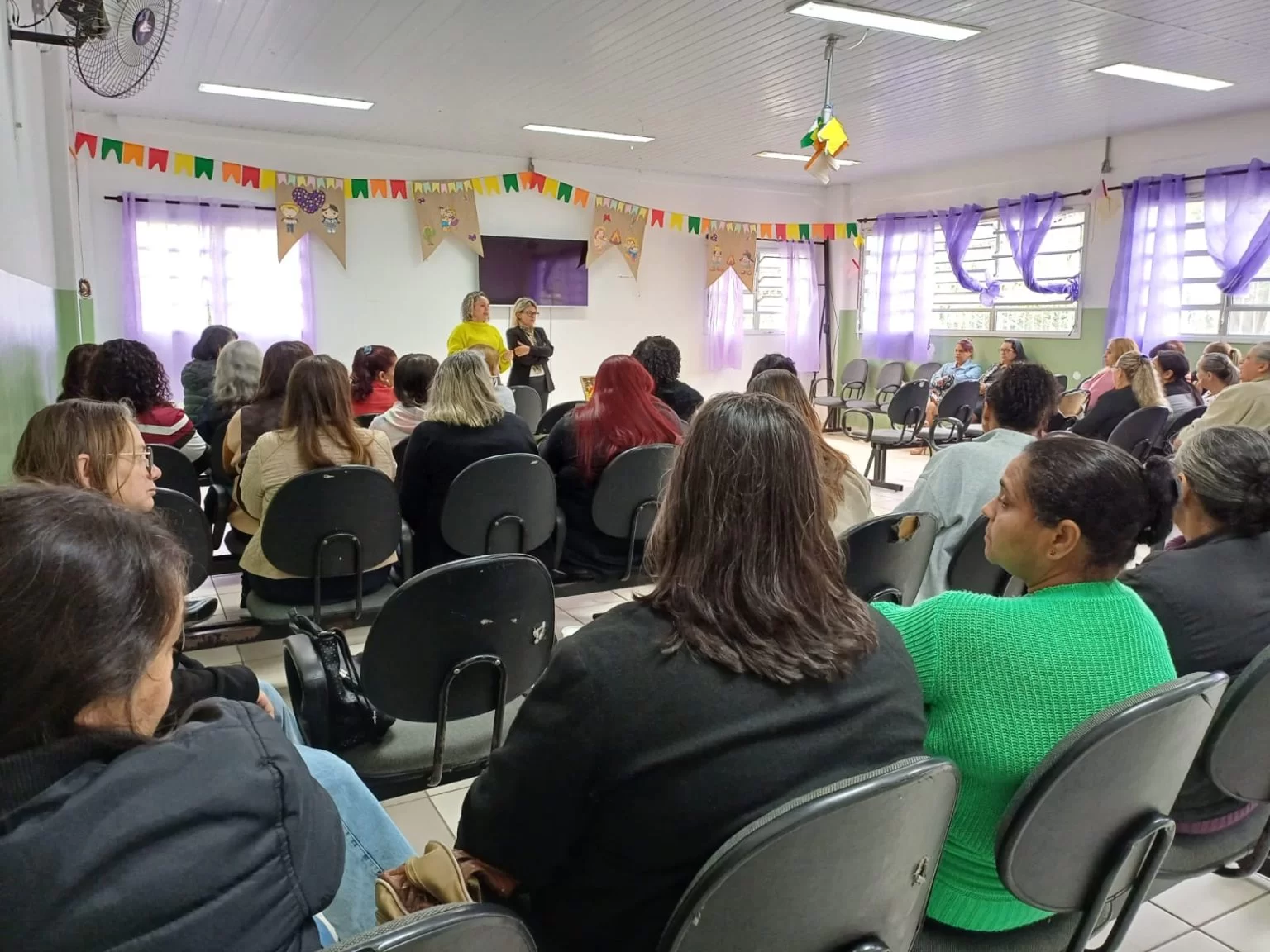 MERENDEIRAS DE SANTA ISABEL PARTICIPAM DE CAPACITAÇÃO SOBRE SELETIVIDADE ALIMENTAR