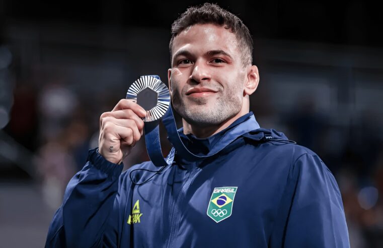 MOGIANO CONQUISTA PRIMEIRA MEDALHA DO BRASIL EM PARIS 2024