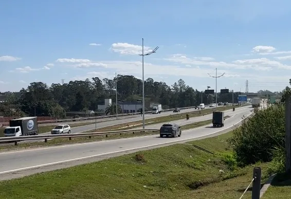 ILUMINAÇÃO PÚBLICA AVANÇA EM ITAQUÁ COM NOVA FASE NO RODOANEL