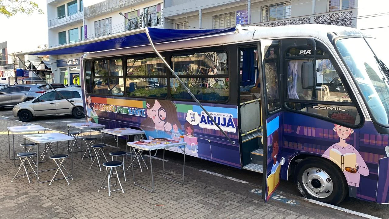 ÔNIBUS DOS SABERES ESTÁ NA PRAÇA DA JUVENTUDE ATÉ 9 DE SETEMBRO