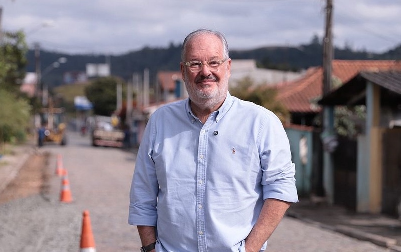 ZÉ, DO PL, É REELEITO PREFEITO DE GUARAREMA COM 79,29% DOS VOTOS