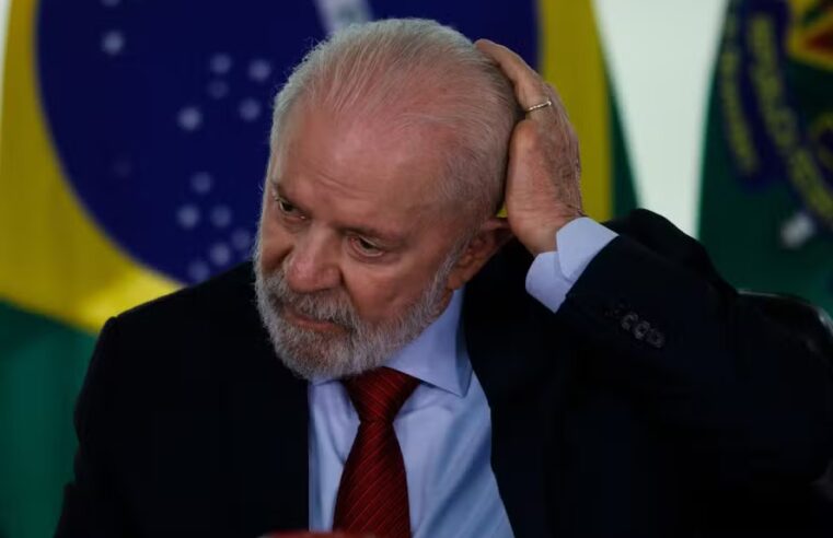 PRESIDENTE LULA SOFRE TRAUMATISMO CRANIANO E CANCELA VIAGEM À RÚSSIA