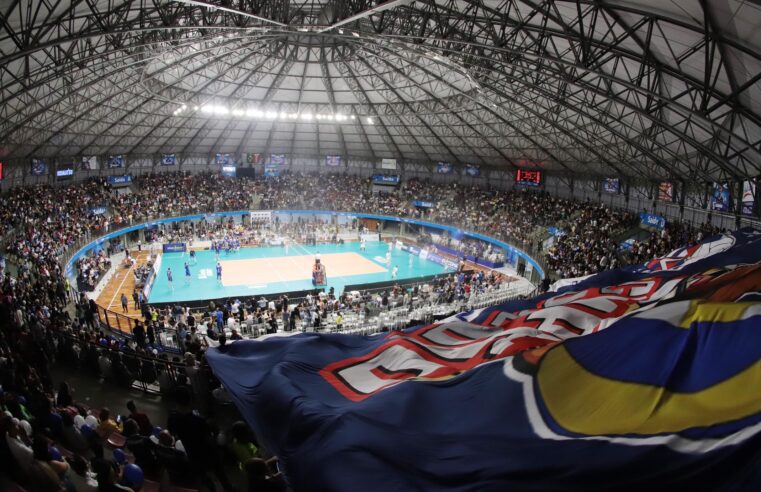 FUNDO SOCIAL DE SUZANO PROMOVE TROCA DE BRINQUEDOS POR INGRESSOS PARA JOGO DE VÔLEI