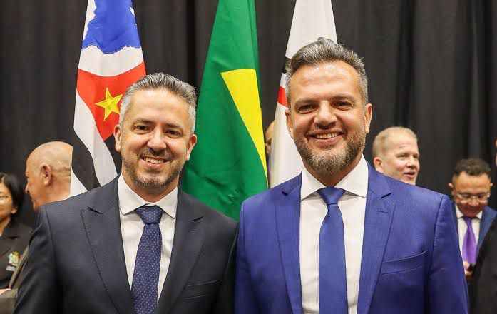 EDUARDO BOIGUES E ROGÉRIO TARENTO INICIAM NOVO MANDATO EM ITAQUÁ COM CLIMA DE UNIÃO