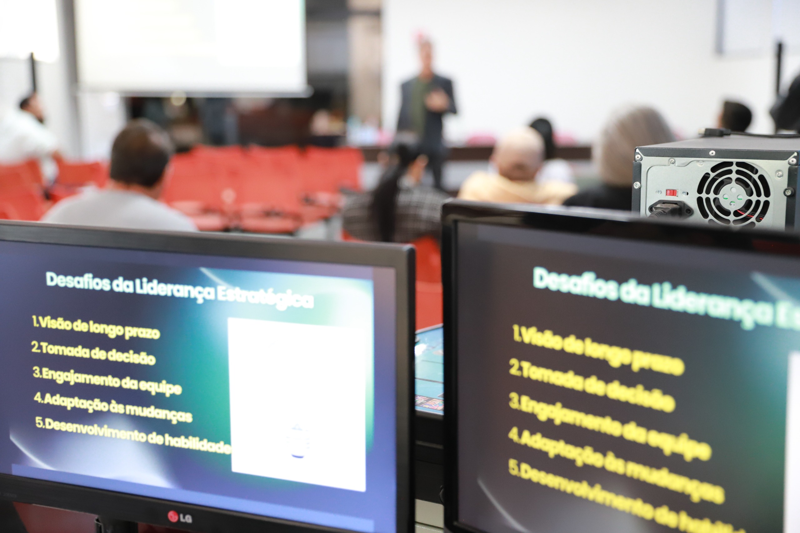 ESCOLA DO LEGISLATIVO OFERECE CURSOS GRATUITOS EM ARUJÁ