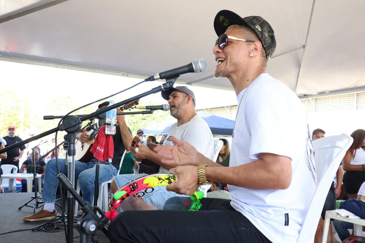 ‘SAMBA NO PARQUE’ HOMENAGEIA ARLINDO CRUZ EM SUZANO