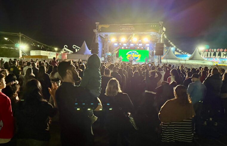 MARCHA PARA JESUS REÚNE MILHARES EM ARUJÁ EM UM DIA DE FÉ E LOUVOR