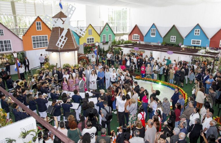 ÚLTIMO DIA DA ORQUÍDEA FEST POÁ 2025 TEM PÉRICLES E PATRULHA CANINA