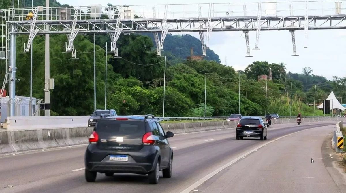PREFEITURA DE ARUJÁ CONTESTA DECISÃO QUE RETOMA COBRANÇA DE PEDÁGIO NA MOGI-DUTRA