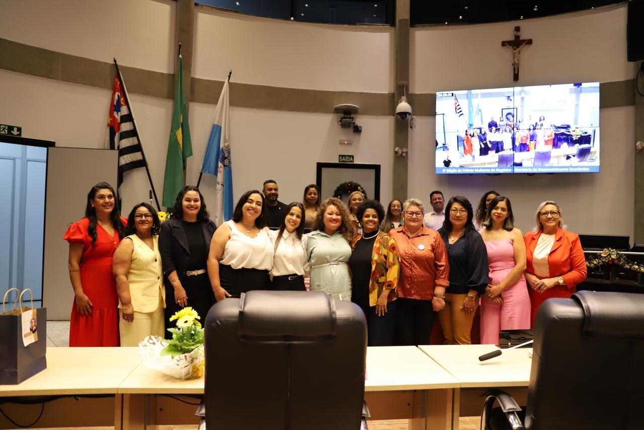 PRÊMIO MULHERES DE NEGÓCIOS CELEBRA EMPREENDEDORISMO FEMININO EM ARUJÁ