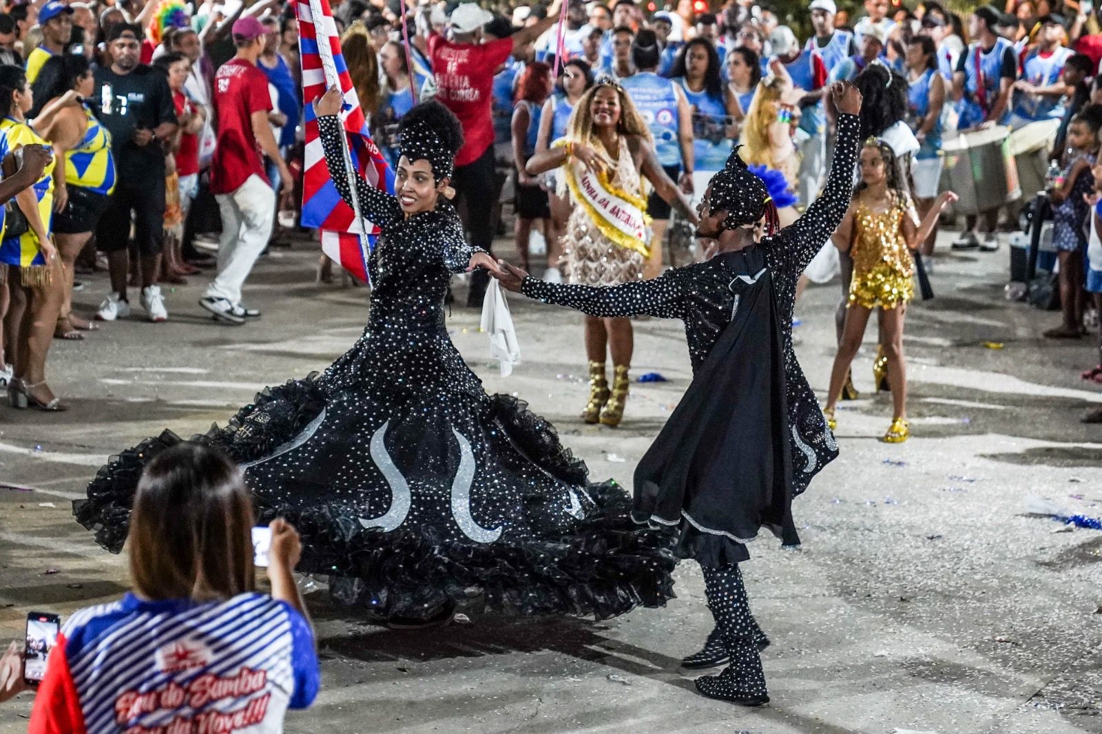 FERRAZ DIVULGA PROGRAMAÇÃO DO DESFILE DO CARNAVAL 2026