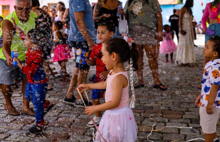 CARNAVAL 2026 REÚNE 60 MIL FOLIÕES EM GUARAREMA