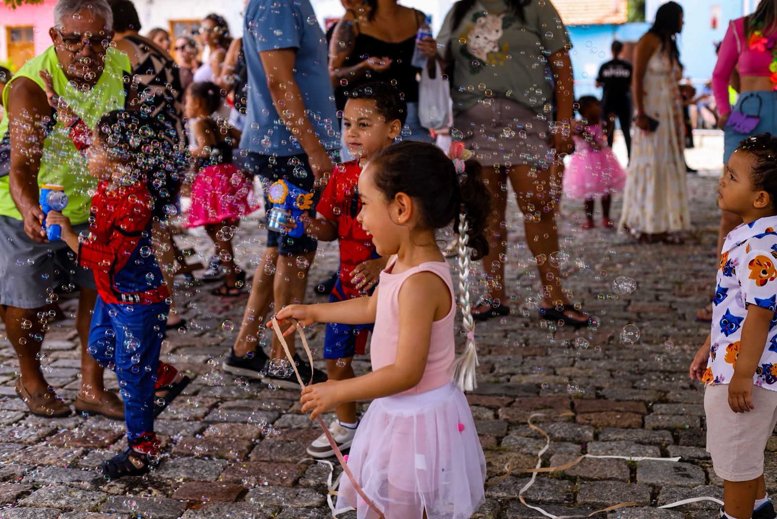 CARNAVAL 2026 REÚNE 60 MIL FOLIÕES EM GUARAREMA