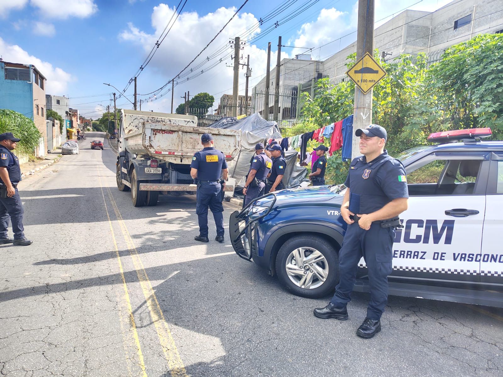 GCM ENCERRA OCUPAÇÃO IRREGULAR EM ÁREA DE PROTEÇÃO AMBIENTAL EM FERRAZ