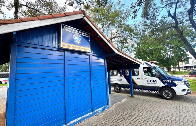 VAN DO CIEE LEVA VAGAS DE ESTÁGIO E JOVEM APRENDIZ PARA ARUJÁ