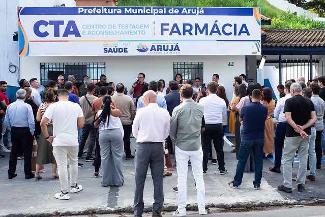 ARUJÁ INAUGURA NOVA SEDE DA FARMÁCIA DE ALTO CUSTO E DO CTA NO CENTRO