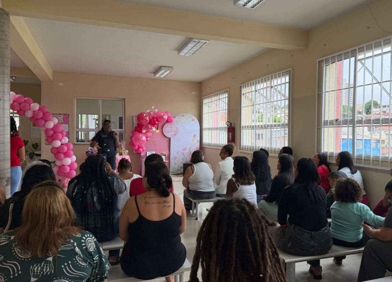 GCM DE POÁ AMPLIA AÇÕES DO PROJETO “MARIA VAI À ESCOLA” NO MÊS DA MULHER