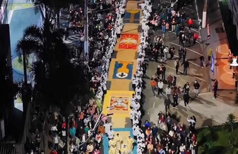 CORPUS CHRISTI REÚNE MAIS DE 20 MIL FIÉIS E RESGATA TRADIÇÃO EM POÁ