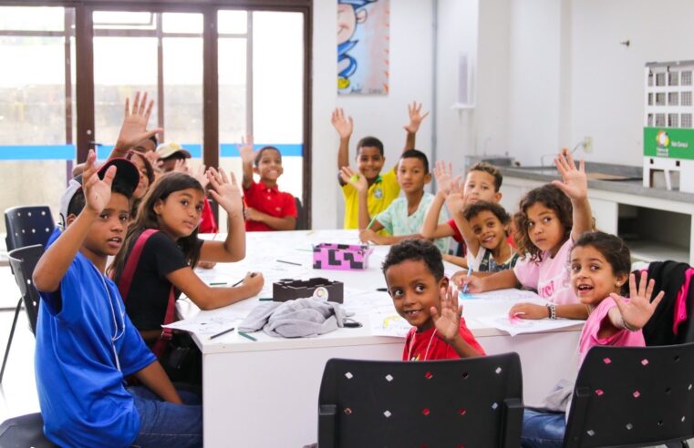 CRIANÇAS E ADOLESCENTES DE FERRAZ PARTICIPAM DE VISITA À FÁBRICA DE CULTURA